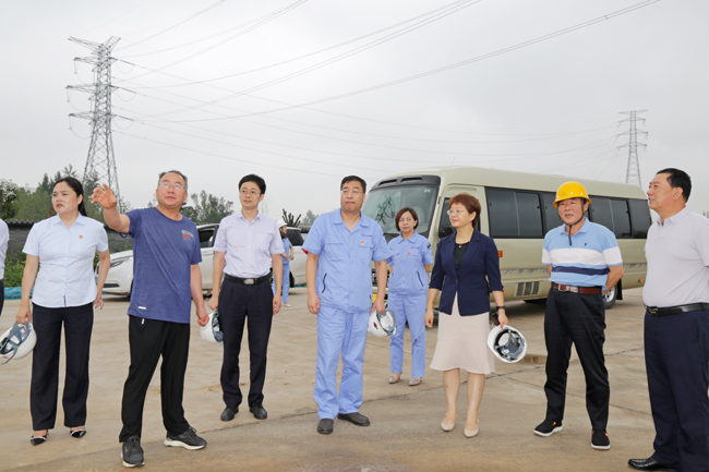 建行洛阳分行副行长任嵘等一行到加拿大28开奖官网开奖网址集团调研