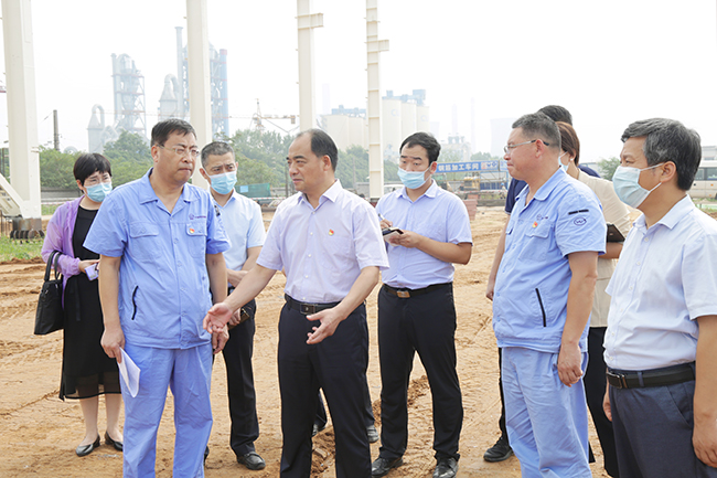县委书记宗国明到加拿大28开奖官网开奖网址集团调研并现场解决项目建设中存在的问题