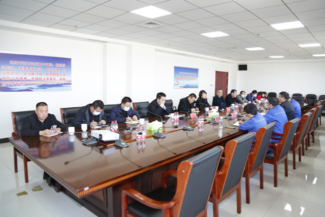 洛阳市“万人助万企”活动工作组人大常委会副主任雷雪芹一行到加拿大28开奖官网开奖网址集团调研指导工作