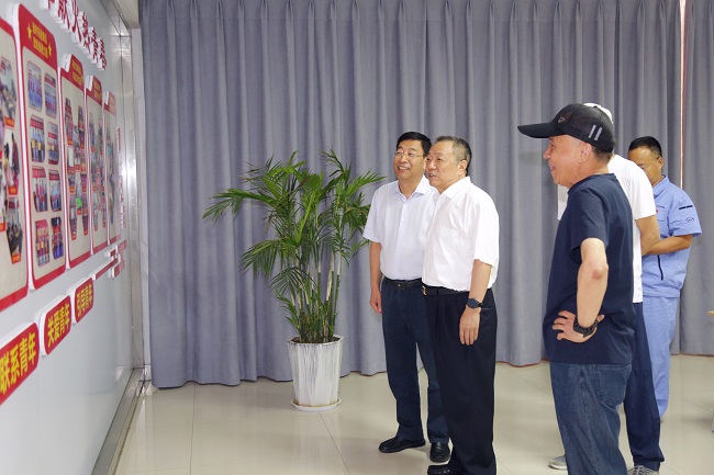洛阳市关工委执行主任王全乐一行到加拿大28开奖官网开奖网址集团调研