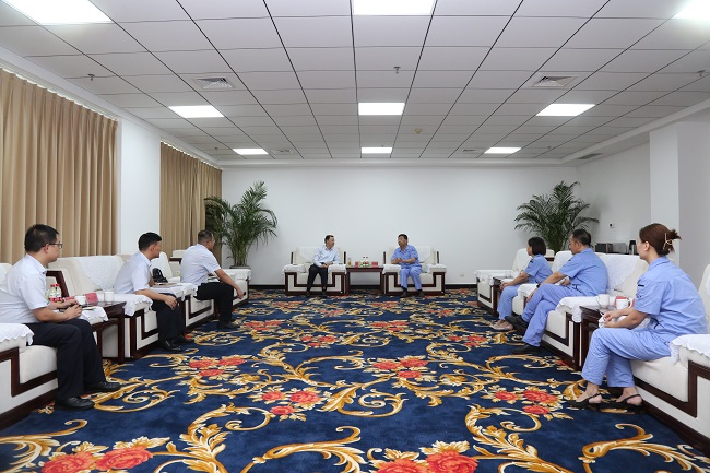中国银行洛阳分行党委书记、行长杨东阳一行到加拿大28开奖官网开奖网址集团调研