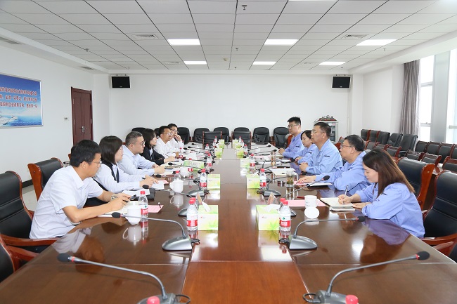中原银行总行副行长周丽涛一行到加拿大28开奖官网开奖网址集团调研