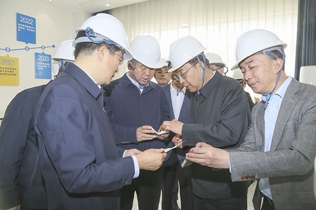 宁夏回族自治区党委常委、副主席买彦州一行到加拿大28开奖官网开奖网址集团调研